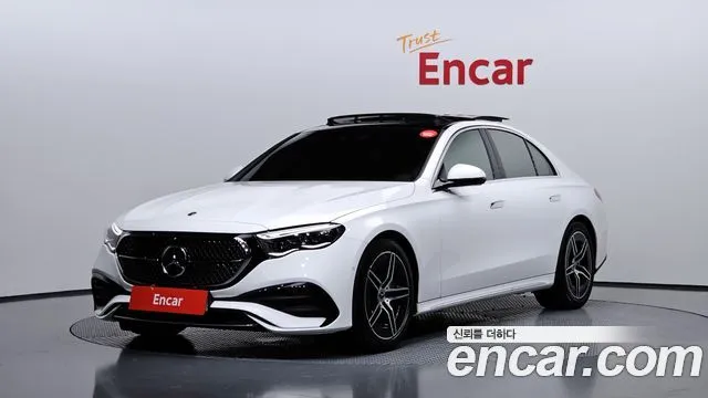 Mercedes-Benz E-Class E300 4MATIC AMG Line