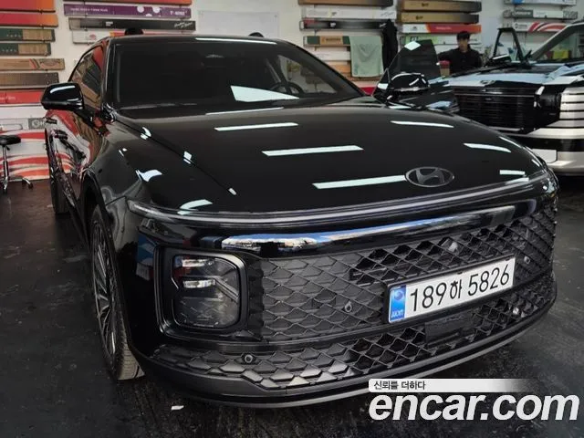 Hyundai Grandeur Honors