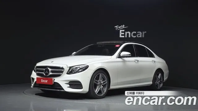 Mercedes-Benz E-Class E300 4MATIC AMG Line