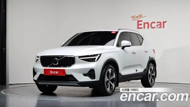 Volvo XC40 B4 Ultimate Bright