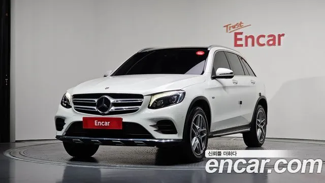 Mercedes-Benz GLC-Class GLC350e 4MATIC AMG Line