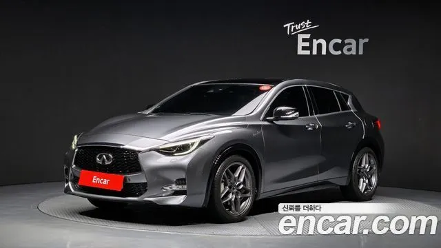 Infiniti Q30 2.0 Sport Essential