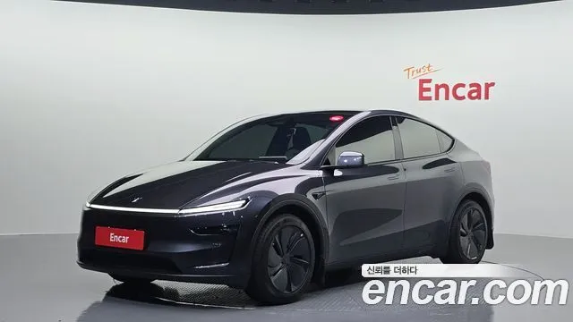 Tesla Model Y RWD