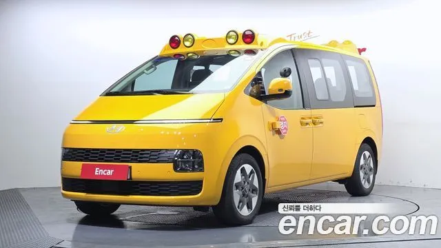 Hyundai Staria HEV 1.6T Kinder Safety Car