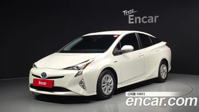 Toyota Prius 1.8 E