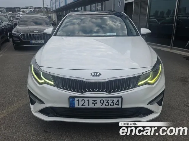 Kia K5 2.0 LPI Rental Car