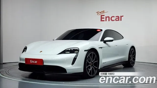 Porsche Taycan Base
