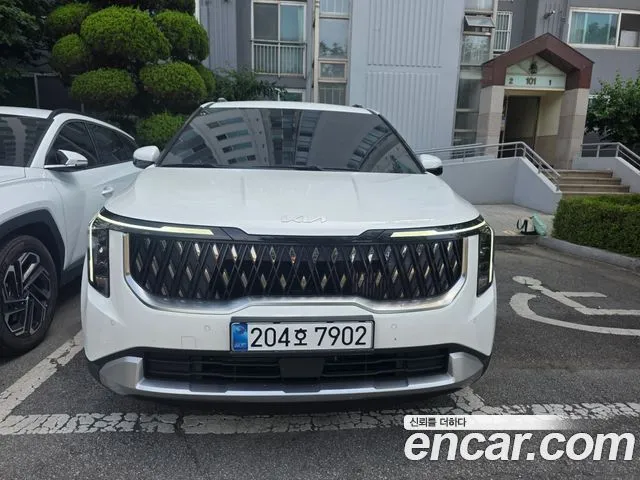 Kia Canival HEV 9 seater Prestige