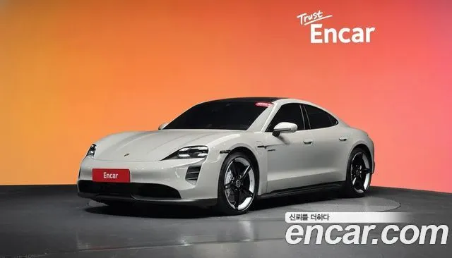 Porsche Taycan GTS