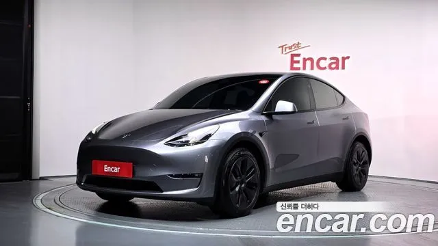 Tesla Model Y Long Range AWD