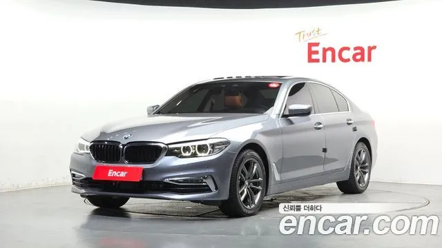BMW 5-Series 520i Luxury