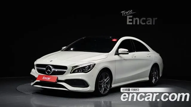 Mercedes-Benz CLA-Class CLA220 AMG Line