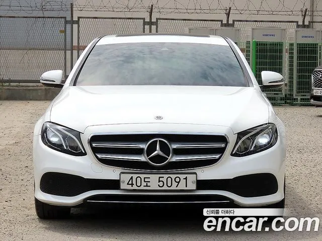 Mercedes-Benz E-Class E200 Avantgarde
