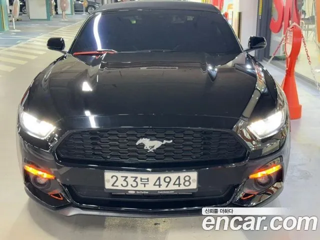 Ford Mustang Convertible