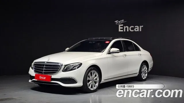 Mercedes-Benz E-Class E300 4MATIC Exclusive