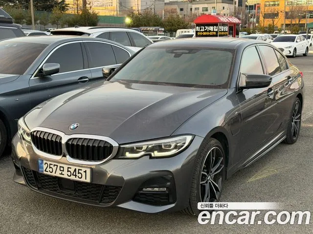 BMW 3-Series 330e M Sport