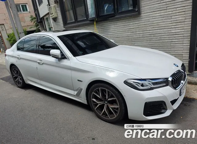 BMW 5-Series 530e M Sport