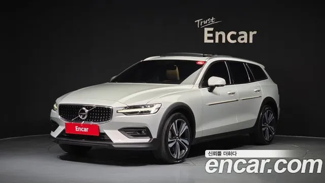 Volvo V60 T5 Pro AWD