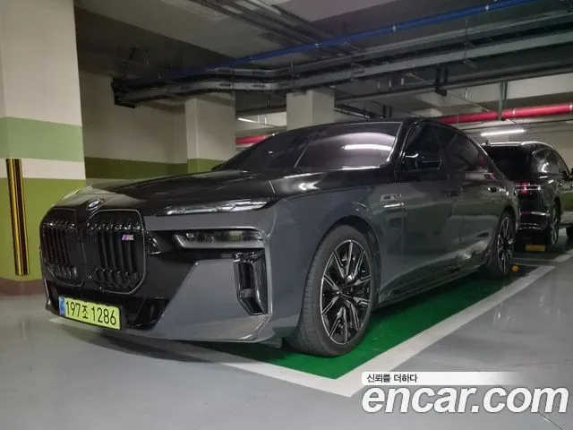 BMW i7 M70 xDrive M Performance