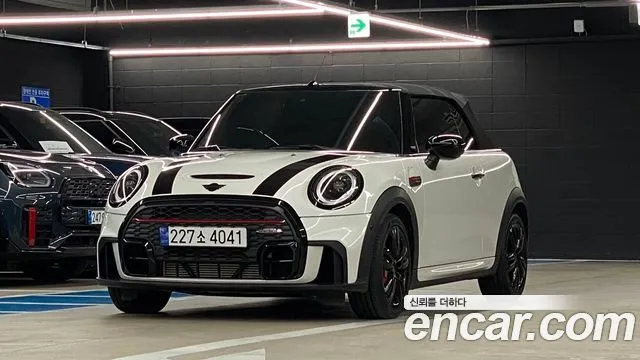 Mini Cooper Convertible JCW