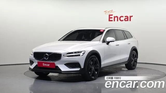 Volvo V60 T5 Pro AWD
