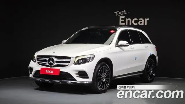 Mercedes-Benz GLC-Class GLC300 4MATIC AMG Line