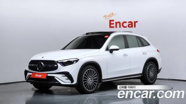 Mercedes-Benz GLC-Class GLC300 4MATIC AMG Line
