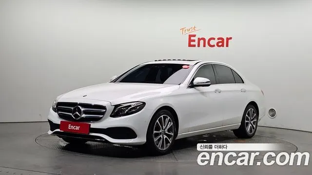 Mercedes-Benz E-Class E300 4MATIC Avnatgarde