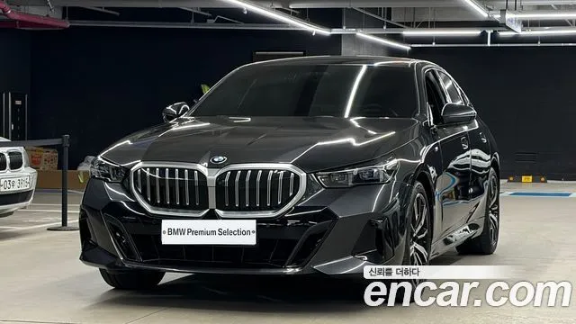 BMW 5-Series 530i xDrive M Sport