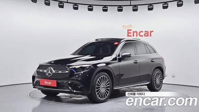 Mercedes-Benz GLC-Class GLC300 4MATIC AMG Line