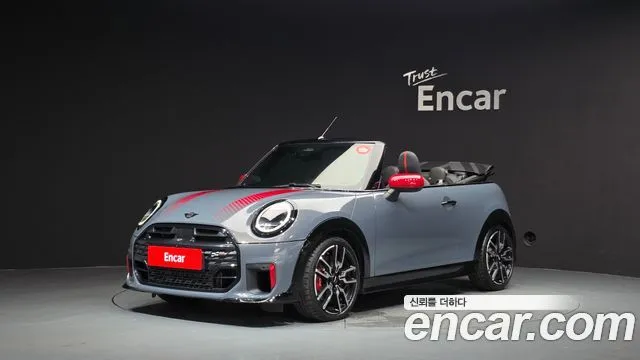 Mini Cooper Convertible JCW