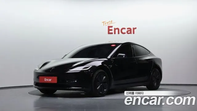 Tesla Model 3 RWD