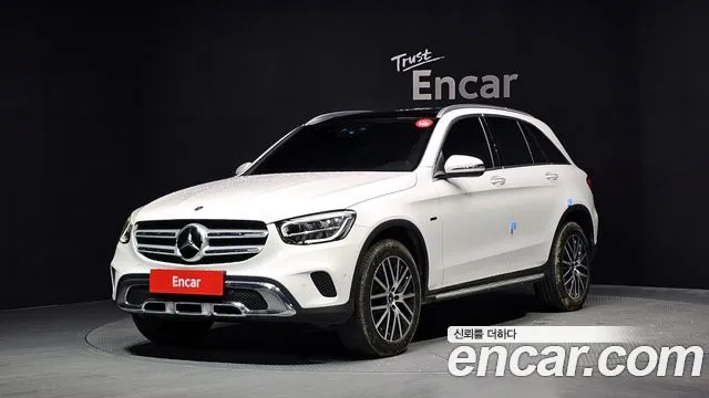 Mercedes-Benz GLC-Class GLC300e 4MATIC