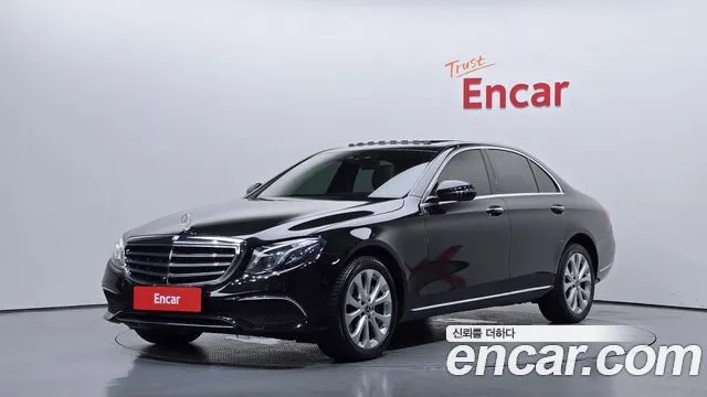 Mercedes-Benz E-Class E300 4MATIC Exclusive