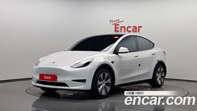 Tesla Model Y RWD