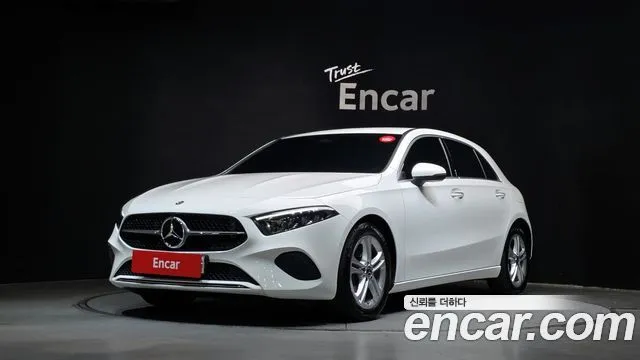 Mercedes-Benz A-Class A220 Hatchback