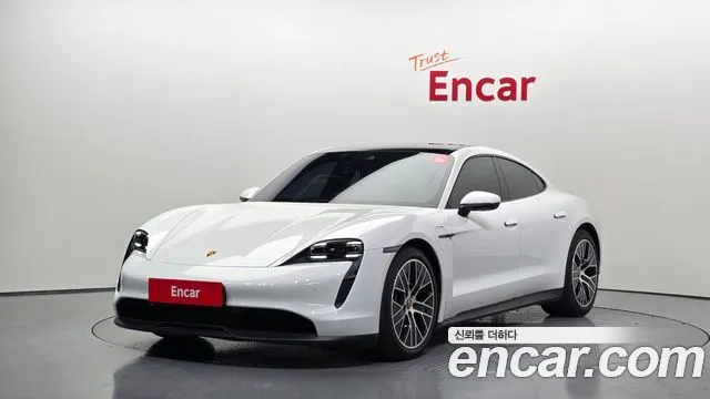 Porsche Taycan Base