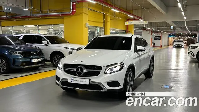 Mercedes-Benz GLC-Class GCL300 4MATIC Coupe