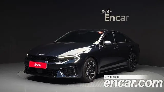 Kia K5 Signature