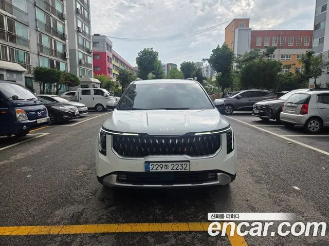 Kia Canival HEV 9 seater Prestige