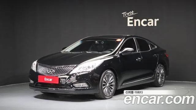 Hyundai Grandeur HG240 Modern