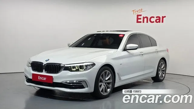 BMW 5-Series 520i Luxury