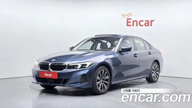 BMW 3-Series 320i