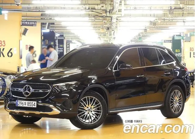Mercedes-Benz GLC-Class GLC 300 4MATIC Avantgarde