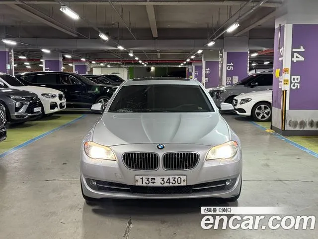 BMW 5-Series 528i