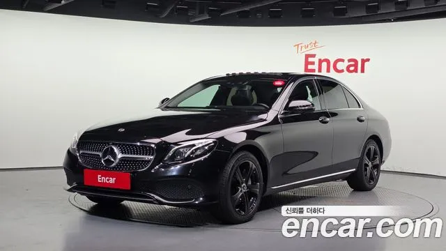 Mercedes-Benz E-Class E300 4MATIC Avnatgarde