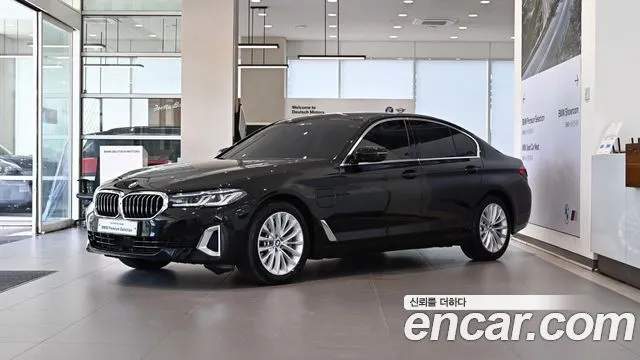 BMW 5-Series 530e Luxury