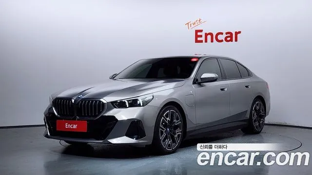 BMW 5-Series 530e xDrive M Sport