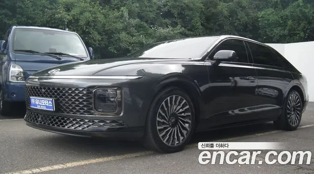 Hyundai Grandeur Calligraphy