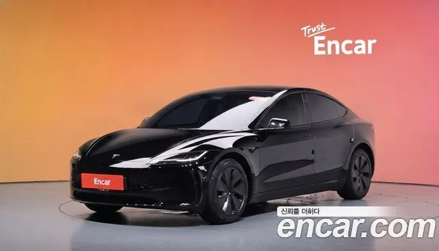 Tesla Model 3 RWD